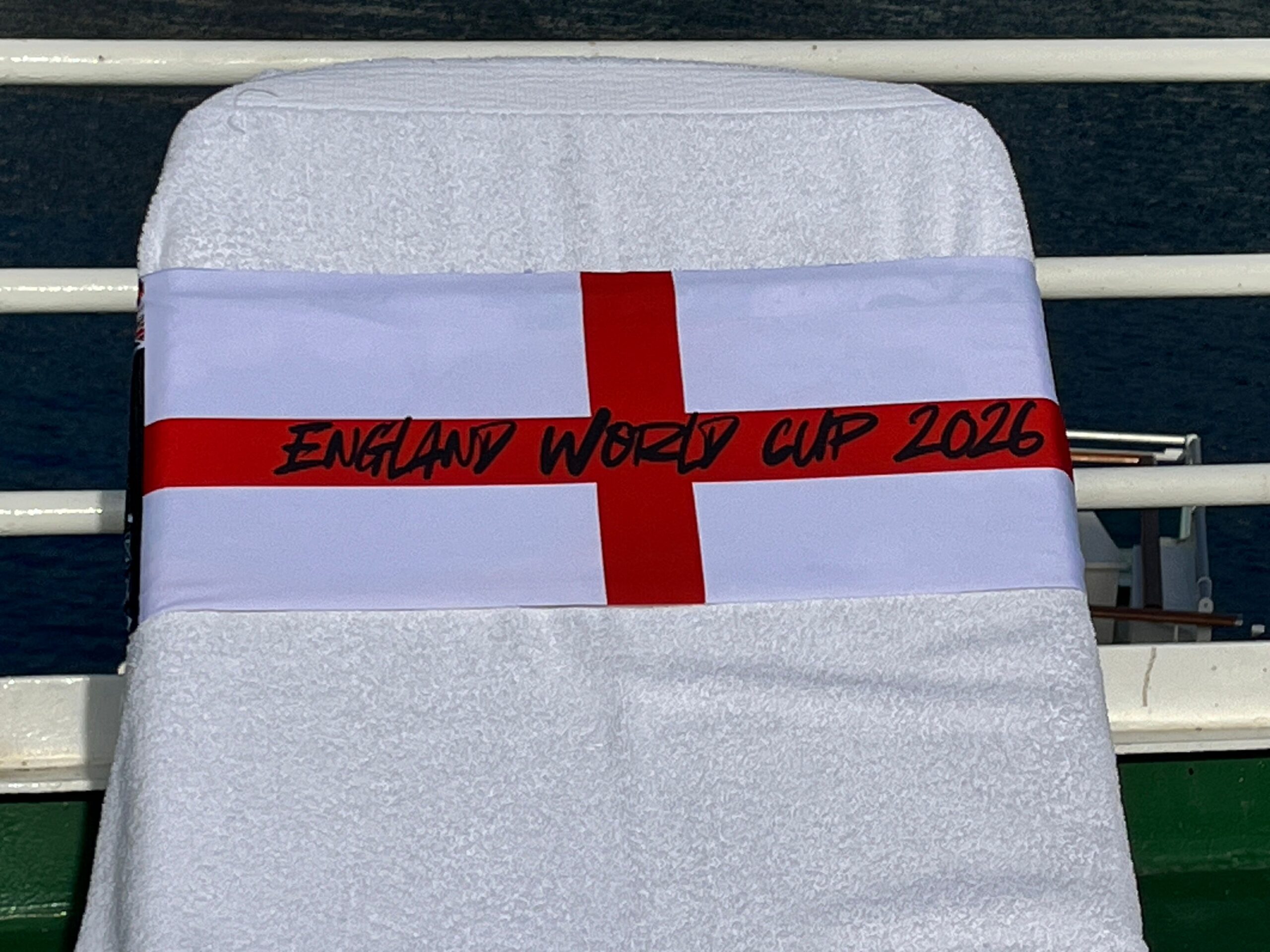 England World Cup 2026 St George’s Cross tcboo sun lounger band