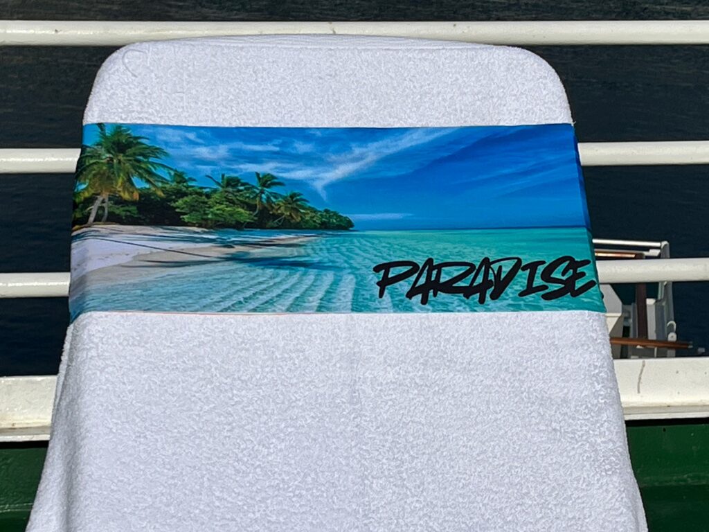 Paradise design on a reusable tcboo sun lounger band