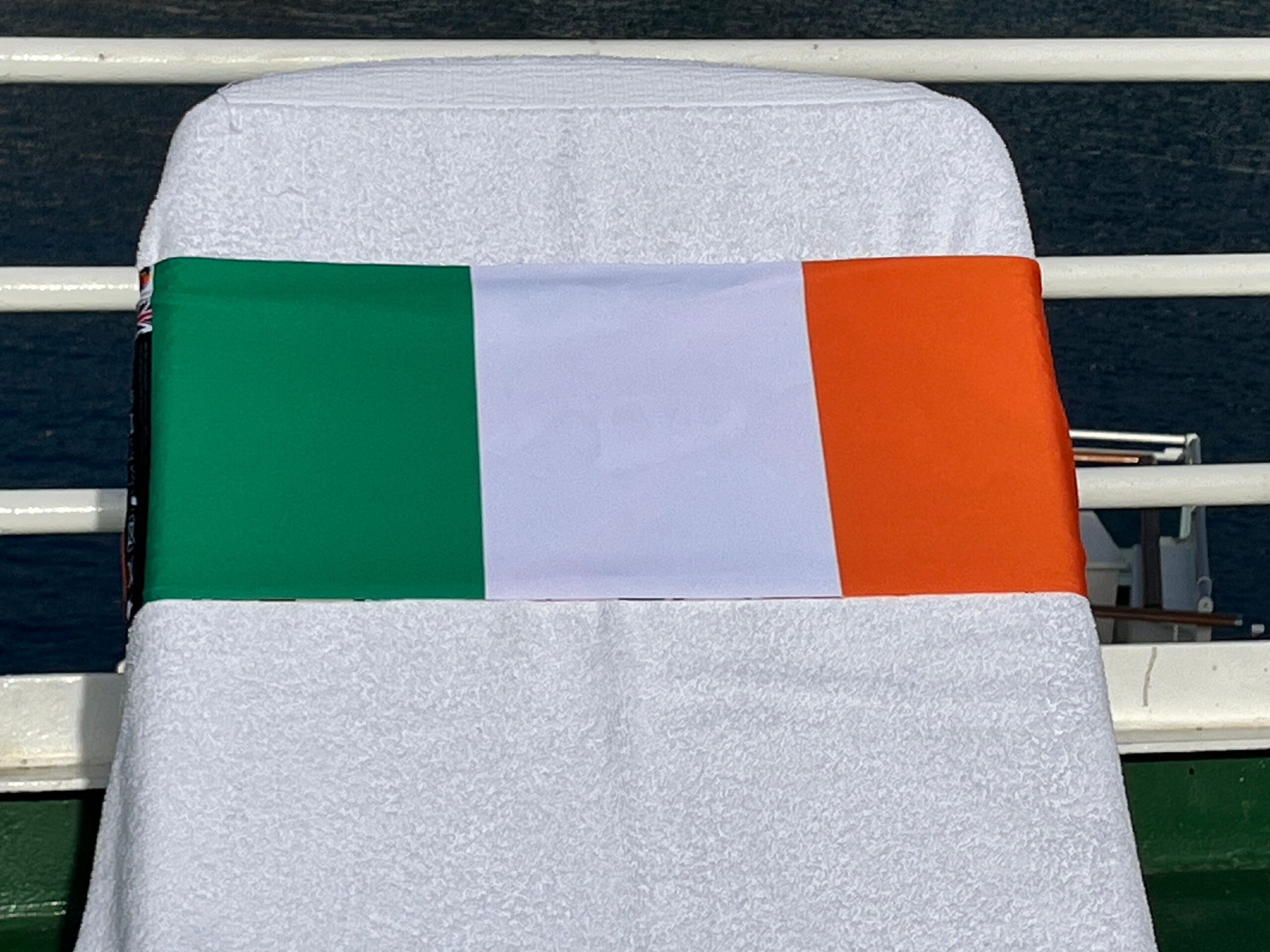 Ireland flag design on a reusable tcboo sun lounger band