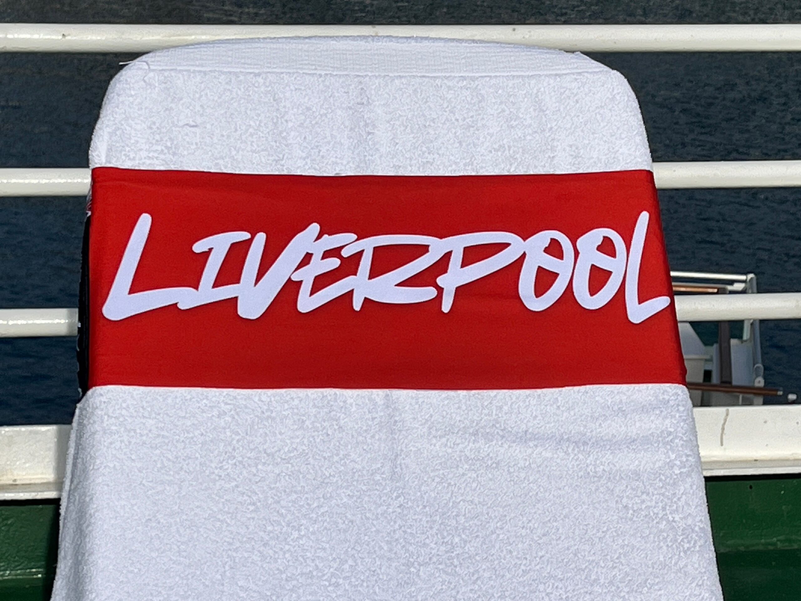 Live Love Laugh design on a reusable tcboo sun lounger band