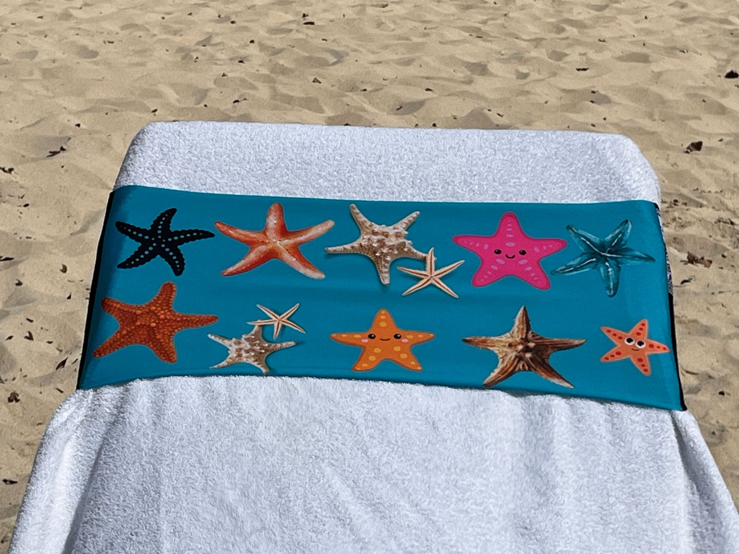 Starfish design on a reusable tcboo sun lounger band