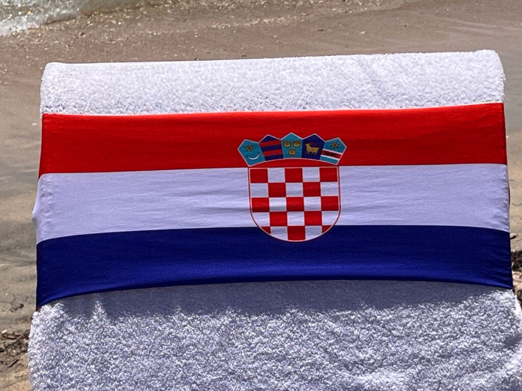 Croatia flag design on a reusable tcboo sun lounger band