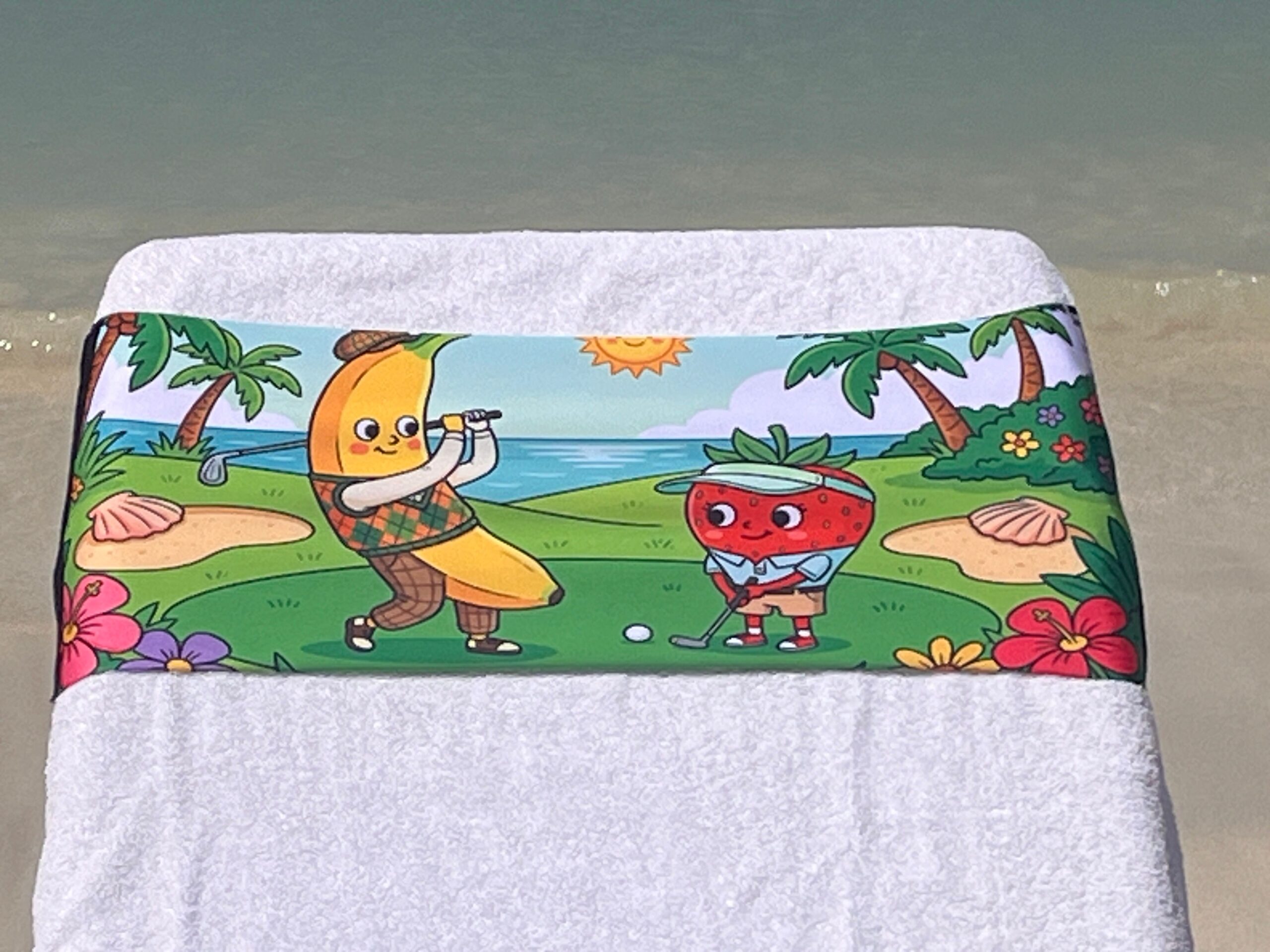 Fruity Golf design on a reusable tcboo sun lounger band