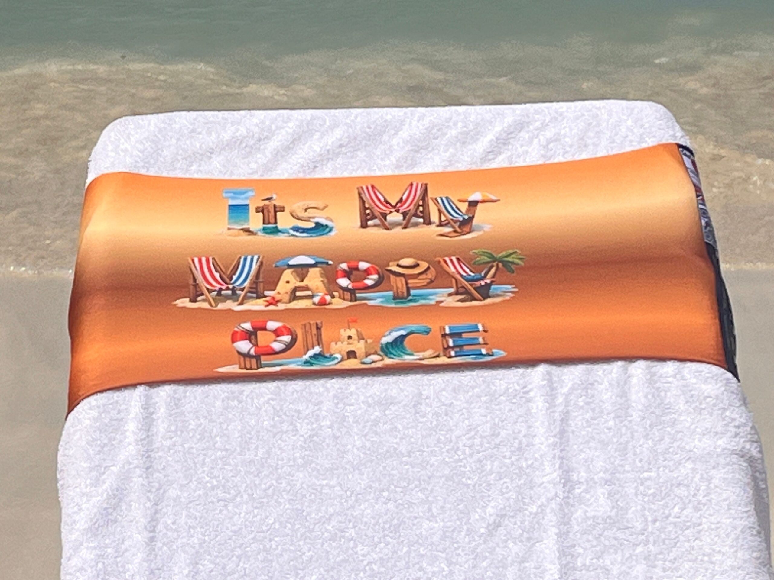 Art It’s my Happy Place design on a reusable tcboo sun lounger band